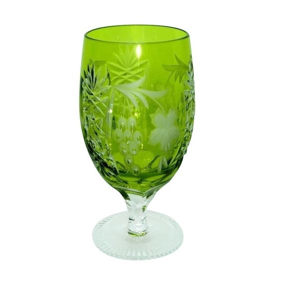 Фужер светло-зеленый 450 мл, серия GRAPE, AJKA CRYSTAL